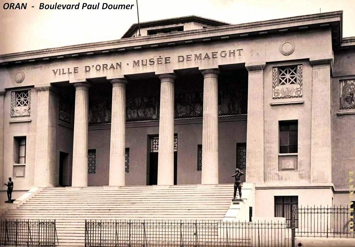 Oran - Boulevard Paul Doumer- Musee Demaeght la facade.jpg